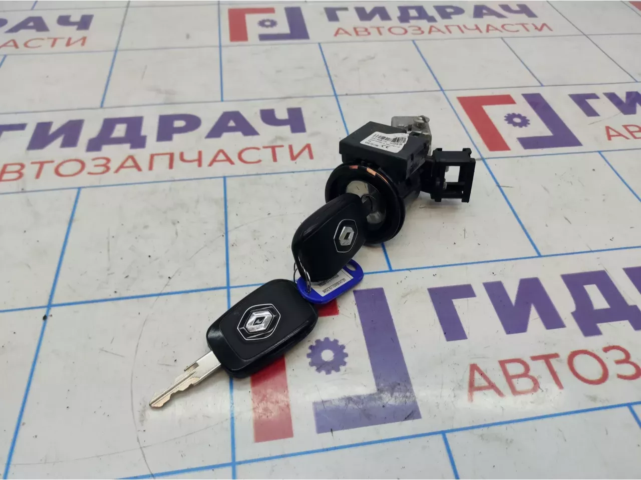 Замок зажигания Renault Duster (HS) 487004401R. С ключом.